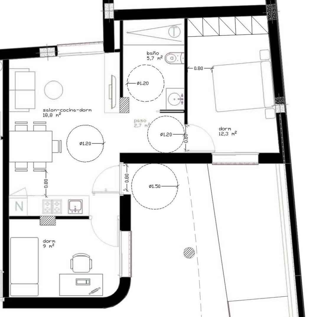 Plano de vivienda con diseño interior que permite el acceso a usuarios en silla de ruedas a los espacios de uso autónomo de la misma.