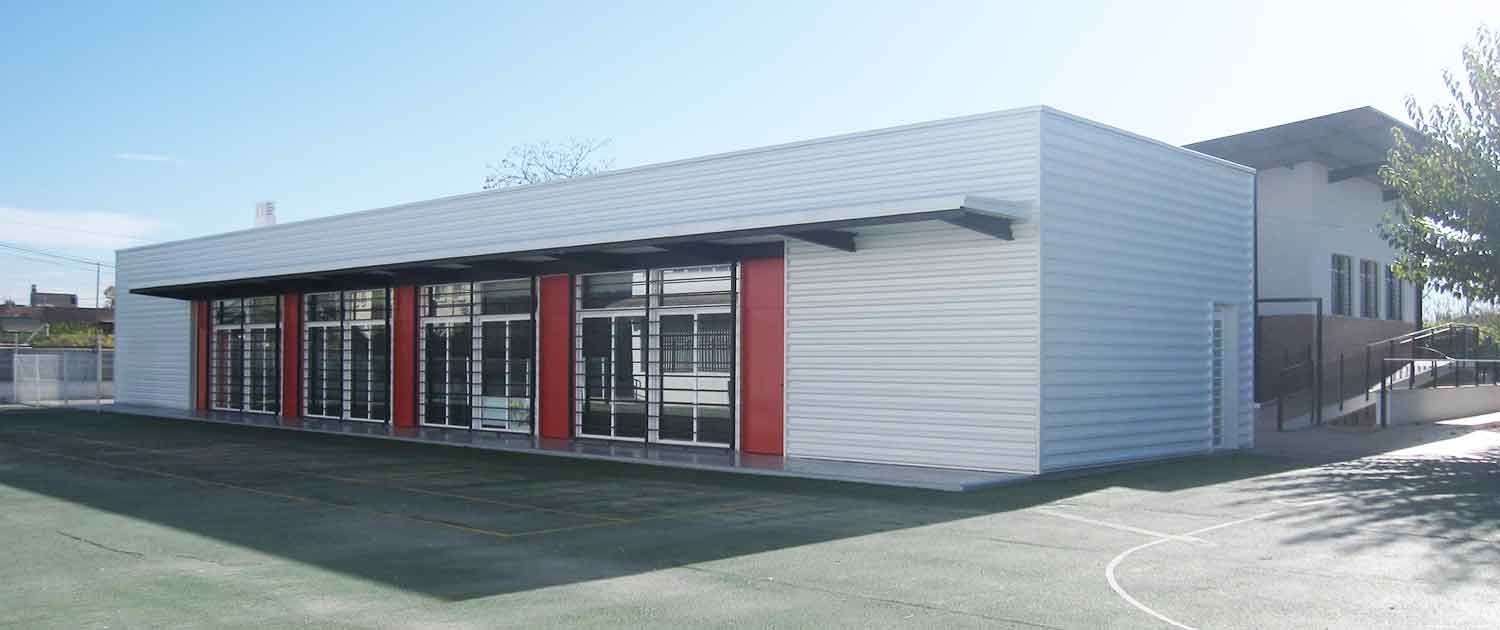 Imagen exterior de aula abierta Ana María Matute